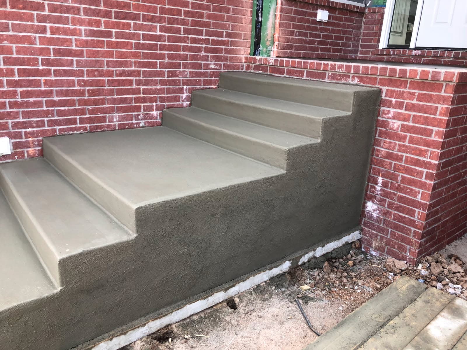 Architectural Concrete Stairway & Lift Pad