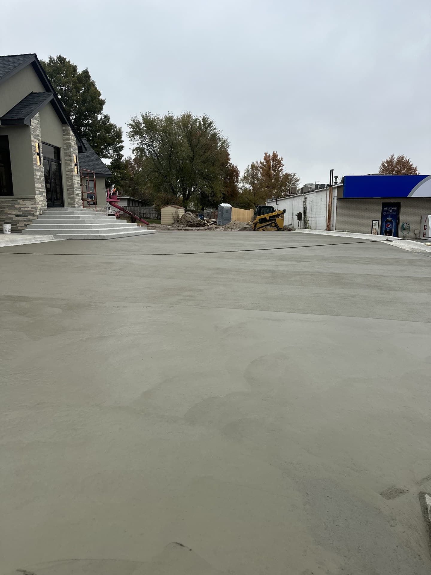 Commercial Paving & Parking Lot